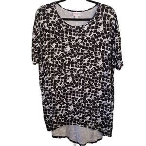 LuLaRoe Simply Comfortable Irma Rayon Tunic Top…